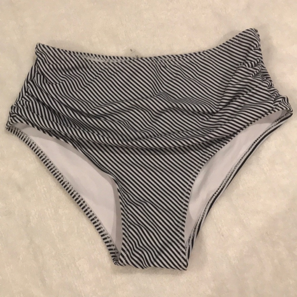 cupshe high-waisted bikini bottoms